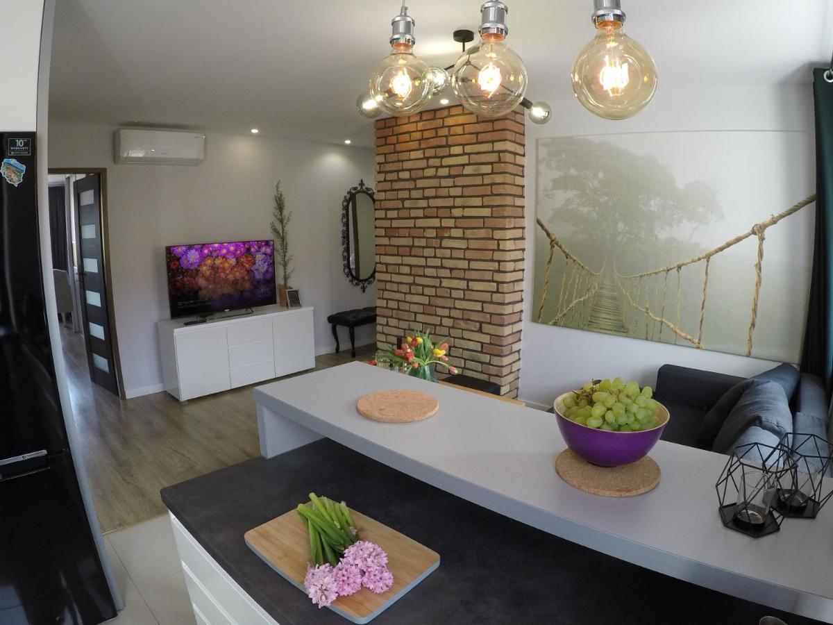 Apartament Bieszczady Leilighet Ustrzyki Dolne Eksteriør bilde