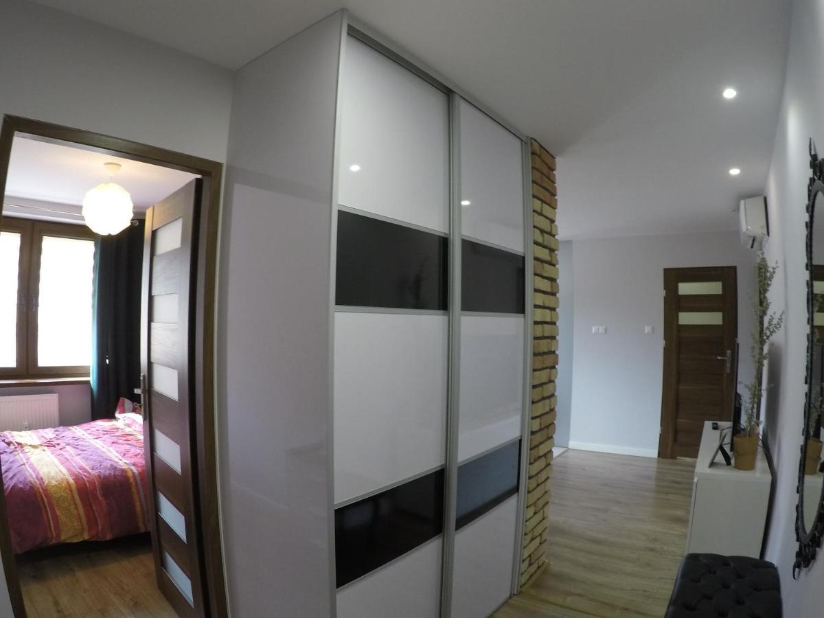 Apartament Bieszczady Leilighet Ustrzyki Dolne Eksteriør bilde